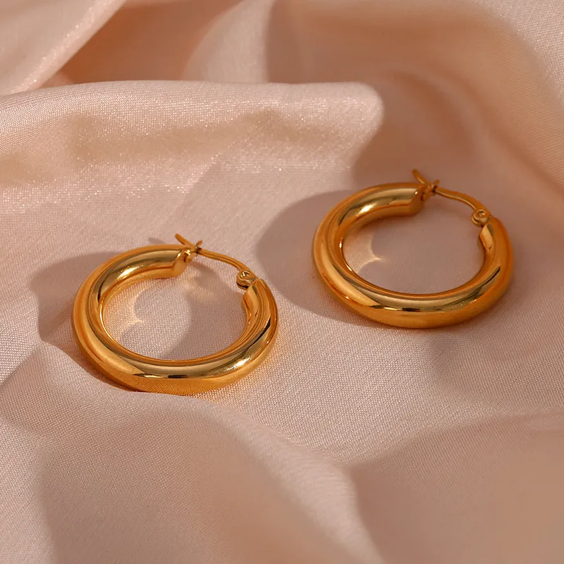 Elegant gold hoop earrings, waterproof and tarnish-resistant.