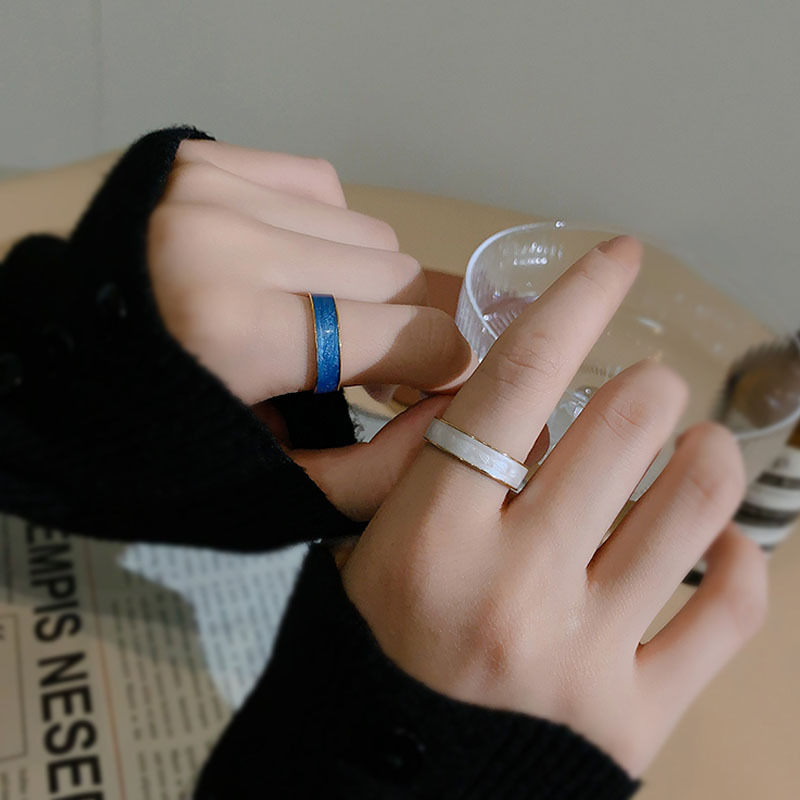 18K gold rings with blue and white inlays, waterproof and tarnish-resistant.